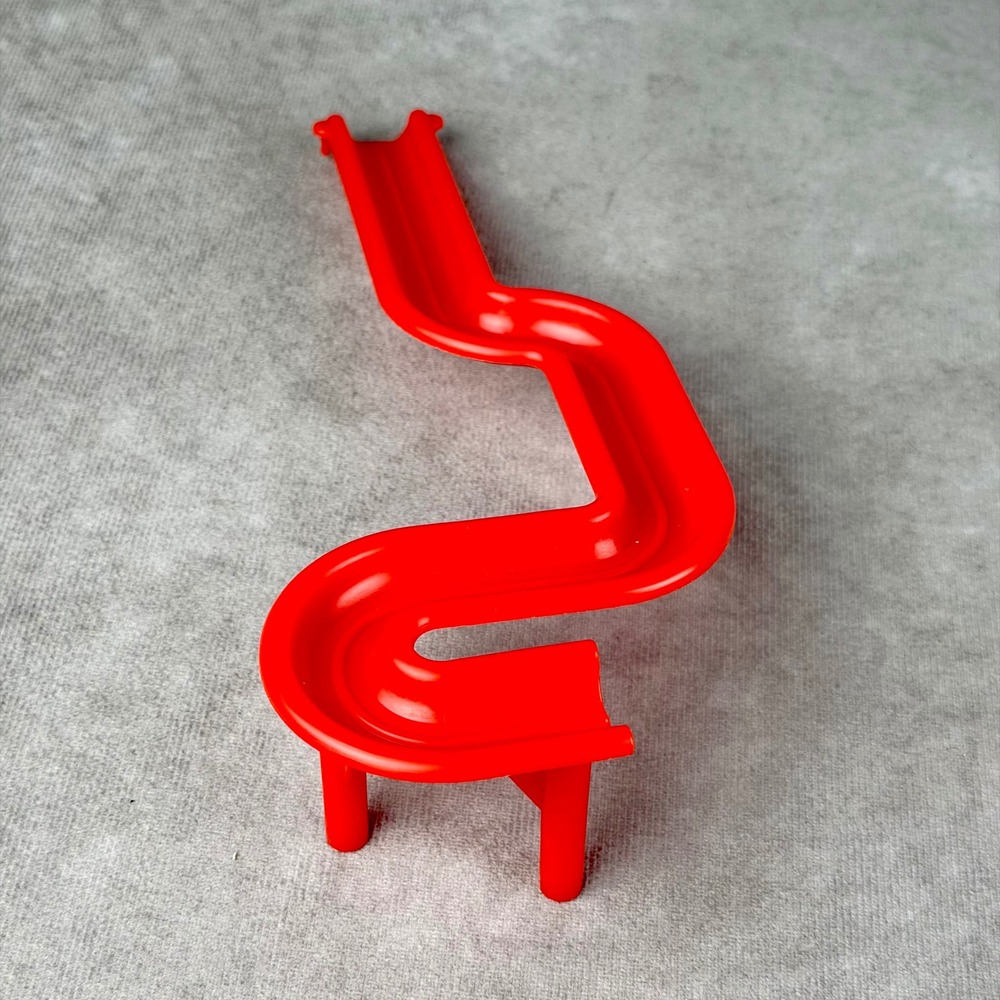 Vintage 1986 Mouse Trap Red Rain Gutter Replacement Part Game Piece